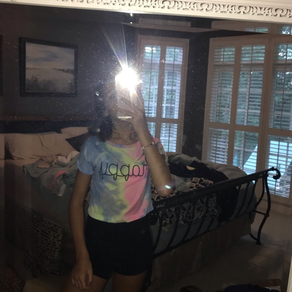 Water color croped shirt.